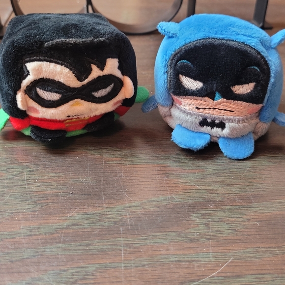 DC Comics Kawaii Cubes 2.25" Plush Batman and Robin - Picture 9 of 13